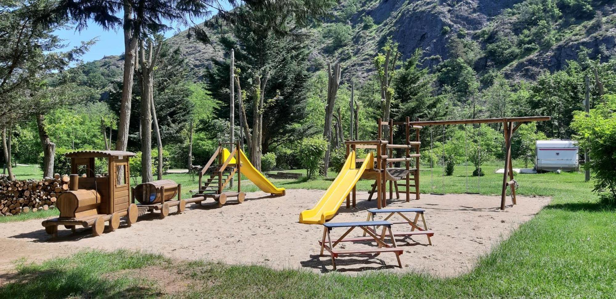 Camping Ushuaia Villages Le Viaduc Arlebosc Luaran gambar